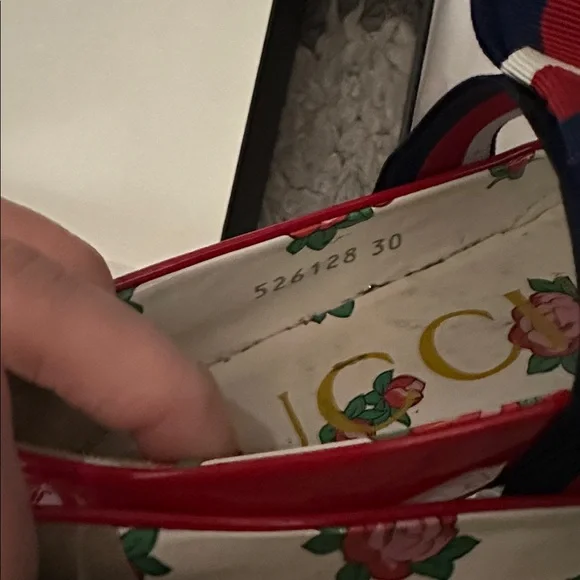 Gucci Kids Red Patent Leather Dress Shoes, size fr30